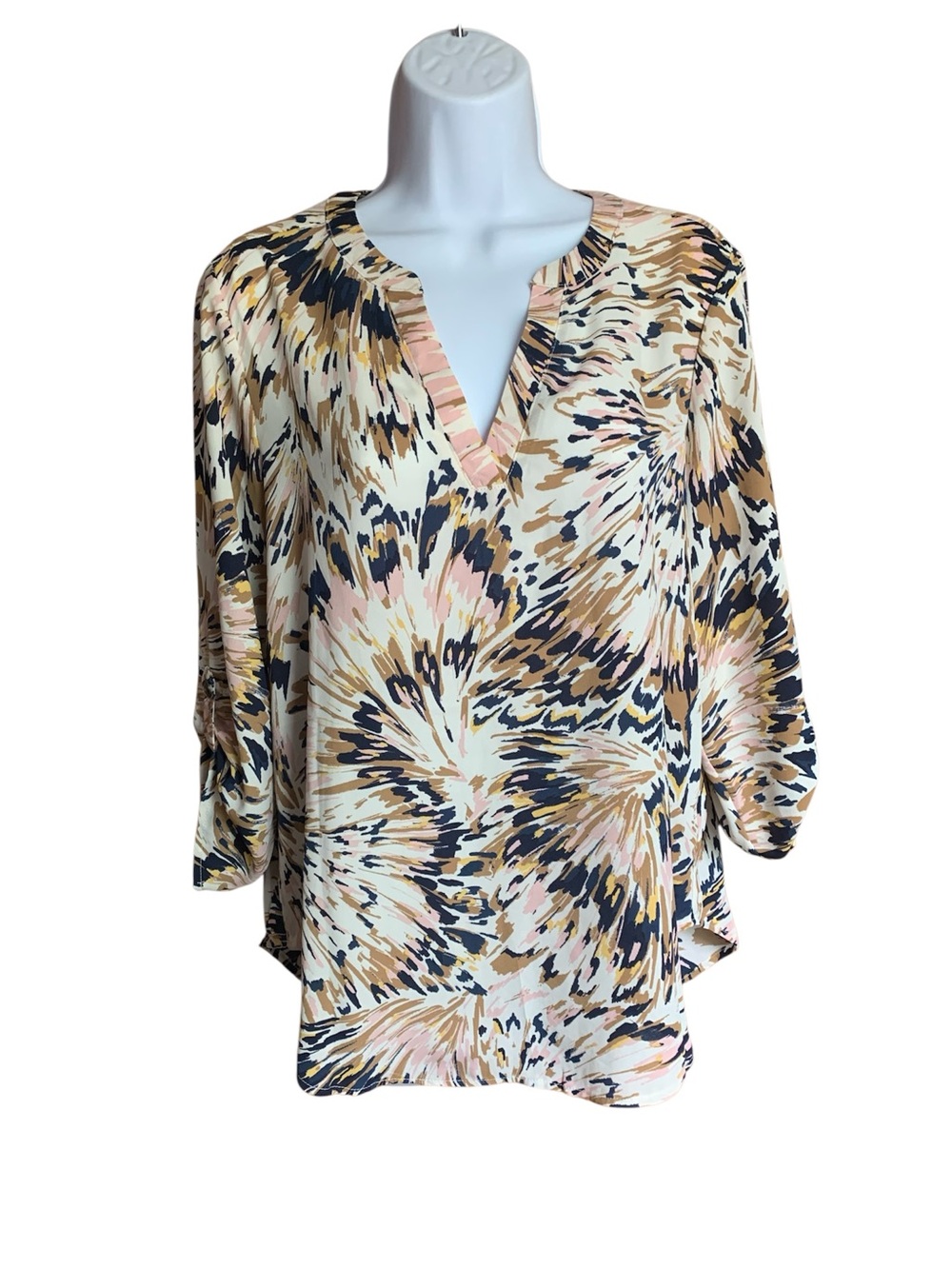 Maurices Abstract Burst V-Neck Blouse Size S